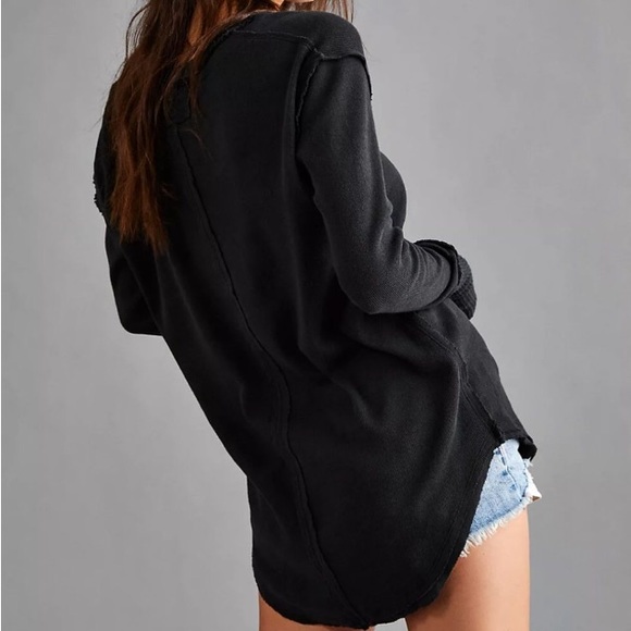 Free People NEW Oversized Cotton raw edge Long Sleeve Top - Picture 6 of 7